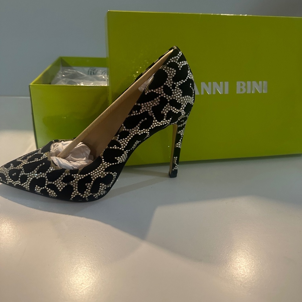 NEW Gianni Bini Dressy Womens Pump- Size 8